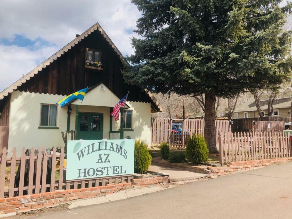 Williams Az Hostel Bagian luar foto